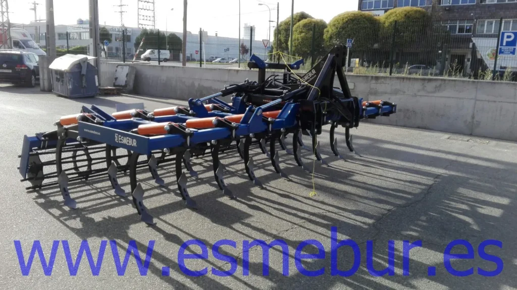 maquinaria-agricola-chisel-en-burgos-esmebur