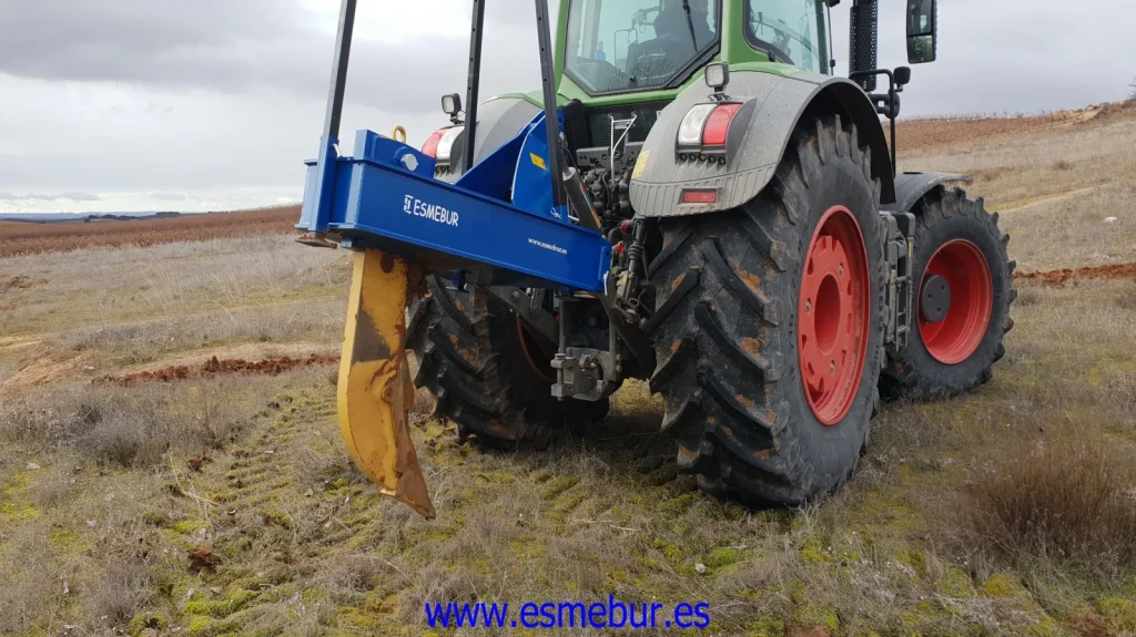 maquinaria-agricola-subsoladores-especiales-en-burgos-esmebur