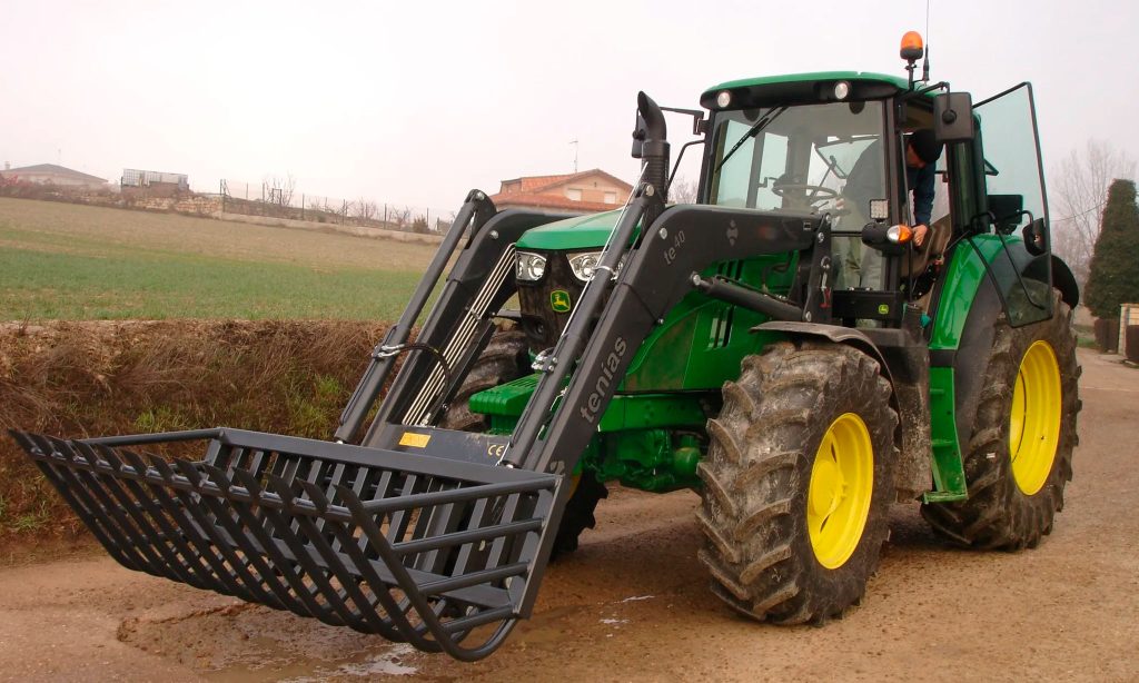 maquinaria_agricola_chisel_esmebur_front